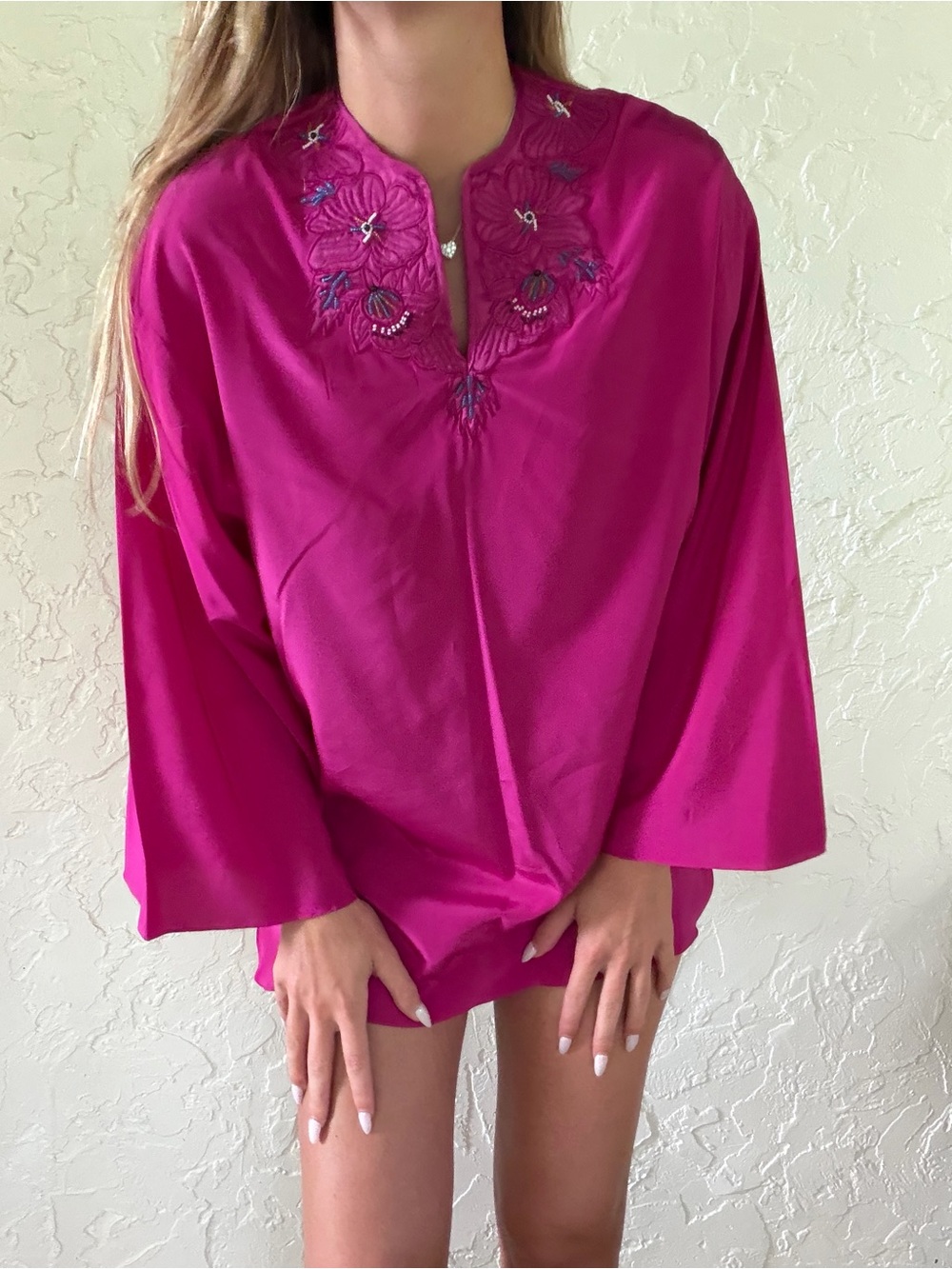 Oscar de la Renta Fuchsia Embroidered V-Neck Blouse